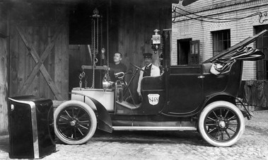 Vmna bateri mstskho e-taxi Siemens Viktoria r. 1905 v Berln