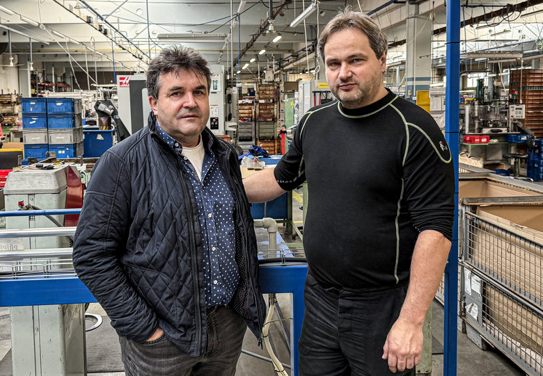 Rostislav Kružík, obchodně technický zástupce společnosti Rotana, a Petr Pelikán ze společnosti Tokoz v prostorách firmy ve Žďáru nad Sázavou