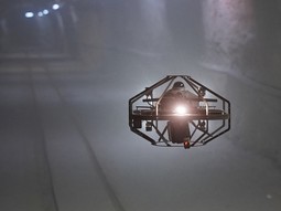 Inspekce skladů a vnitřních prostor zajistí létající roboti: Fly4Future uvádí nový autonomní indoor dron F4F RoboAid