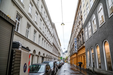 Zvsn osvtlen vdesk ulice Karl-Schweighofer-Gasse © PID-Christian Frthner