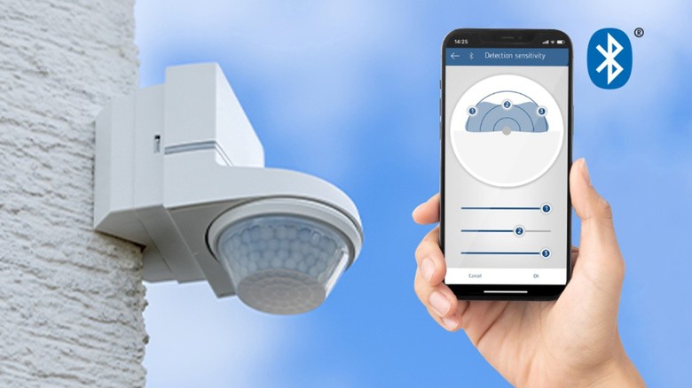 Theben přináší novinky: čidla pohybu a moderní LED reflektory