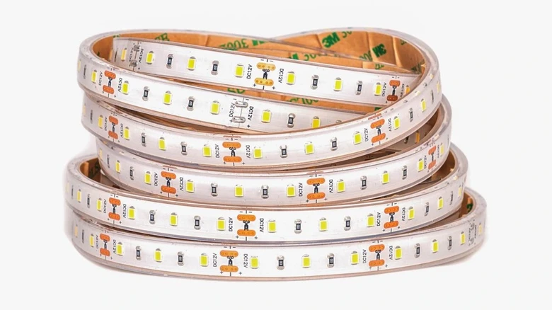 SMART LED pásky a jejich integrace do řídicích systémů budov